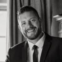 100+ perfiles de «Schutte»