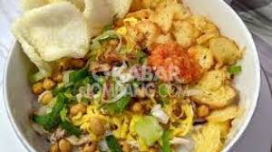 Dibandingkan nasi goreng, nasi uduk, atau nasi kuning, sarapan bubur ayam memang relatif lebih rendah kalori. Sarapan Bubur Ayam Bagi Kesehatan Kabar Jombang