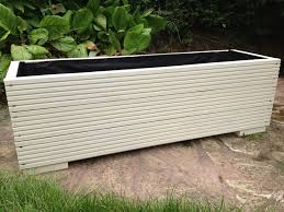 1 Metre Large Wooden Garden Trough Planter In Decking Painted In Cuprinol Cream Wooden Garden Wooden Garden Planters Garden Troughs