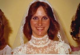 Roxanne Wood's Instagram, Twitter & Facebook