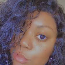 Arielle Mason (@Arielle422)