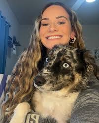 Amber Giddens's Instagram, Twitter & Facebook