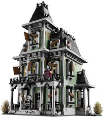 Amazon Com Lego Monster Fighters Haunted House 10228 Toys Games Lego Haunted House Legos Haunted House