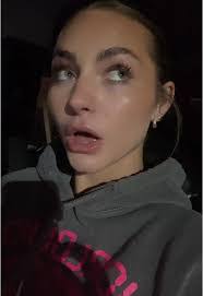 Mia Cornelius's Instagram, Twitter & Facebook