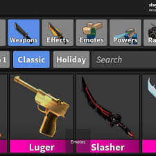 Luger is a luger pistol that is a metallic golden color. Luger Mm2 Roblox