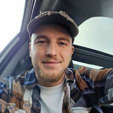 New darts, my first Swiss point, Target crux 03 22g, love the dipped barrel  through the middle👍 short k flex clear and 35mm Swiss DS silver points