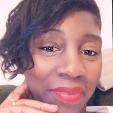 J'ai le plaisir de vous annoncer que j'occupe désormais le poste de  Comptable général chez Breizh Café.