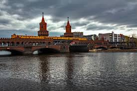 Dies ist die offizielle webseite der stadt köln. Hintergrundbilder Meer Stadt Stadtbild Betrachtung Fahrzeug Abend Deutschland Brucke Fluss Bogen Dammerung Berlin Ziegel Oberbaumbr Cke Puente Spree Pont Wahrzeichen Ponte Alemania Allemagne Alemanha Wasserweg Germania