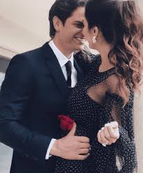 Ximena navarrete y juan carlos valladares nos anuncian que esperan su primer hijo. Ximena Navarrete Es Captada Sin Su Anillo De Casada Con Juan Carlos Valladares El Debate
