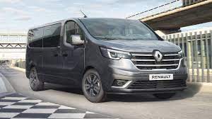 The renault trafic is a light commercial van produced by the french automaker renault since 1980. Renault Trafic Nachgelegt Bei Design Komfort Und Infotainment Auto Motor Und Sport