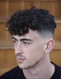 40 Modern Men S Hairstyles For Curly Hair That Will Change Your Look In 2020 Curly Hair Men Haircuts For Men Curly Hair Styles