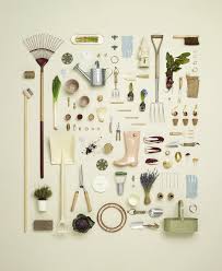 50 Knolling Photography Examples Man Of Many Botanicalgardensdesign In 2020 Garden Tools Gardening Gear Knolling Photography