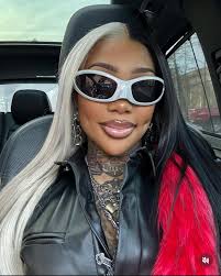 Daz... Your daughter is beautiful!!! Talent and beauty!! You must be very  proud.