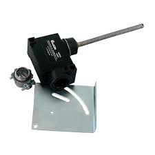 This is a video i've had sitting on the computer for a while waiting to upload. Truck Lite Back Up Alarm Switch 92925