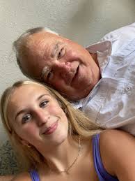 Checked seeing @georgestrait off the bucket list!!