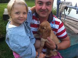 Dcera claudia (11) se rozhodla jít v jeho stopách a televizním divákům se představila coby dcera jany strykové a karla zimy v seriálu slunečná. Martin Zounar Odrodil Jsem Kravu Pro Zeny Blesk Cz