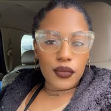 Carla from All The Queen's Men is Ronnie from Players Club