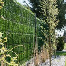 Einige hecken und sträucher können als sichtschutz rund um den garten angelegt werden. Zaunblende Hellgrun Greenfences Balkonblende Fur 180cm Hohen Zaun Balkon Sichtschutz Pflanzen 180cm Zaunblende Balkonblende Zaunblende Kiefernoptik Sichtschutz Zaun Und Balkon Haus Garten