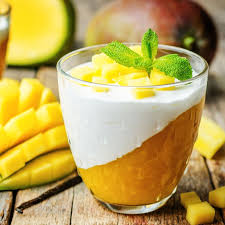 Low Carb Joghurtmousse Mit Mangopuree Im Glas Rezept Fur Nachtisch Rezepte Joghurtmousse Einfacher Nachtisch