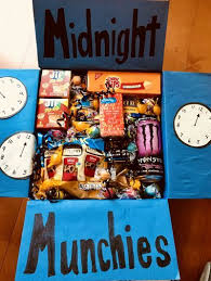Birthday Care Package Ideas For College Students College Care Packages Creative Art Room Birthday Care Packages Diy Care Package Bff Birthday Gift