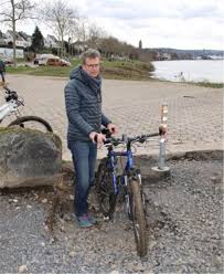 Radweg In Engers Durch Hochwasser Beschadigt