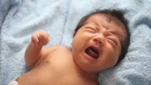Ketika bayi menangis untuk waktu yang cukup lama, itu bisa membahayakan kesehatannya sendiri dan para orang tua harus terus memperhatikan dan menenangkan bayi. Bagaimana Nak Redakan Bayi Kuat Menangis Ini Jawapan Dari Pakar Pa Ma