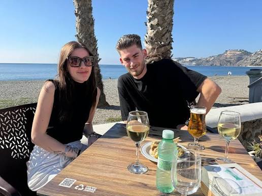 Franky verloor zijn zoon Jille (23) bij brand in Brussel: 'Laatste hoop  verdween toen politie aanbelde' | Foto | AD.nl