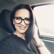 Bernadette Nagy (@BernadetteNagy2)