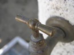 Place the line in the trench with the elbow at the end where the faucet riser will install. How To Run A Line For An Outdoor Faucet