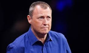 Wayne Mardle sends no-nonsense message to darts players who get upset with  his commentary