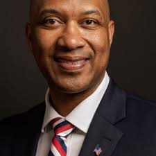 When you have the opportunity to brief your previous workplace about your  new role, it's truly an exciting experience.