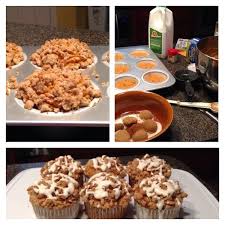 Pumpkins Muffins With Streusel And Cream Cheese Drizzle Recipe Dunkin Donuts Pumpkin Muffin Pumpkin Muffins Pumpkin Recipes