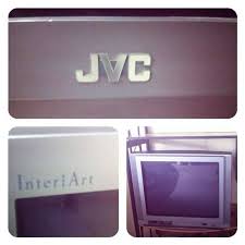 البيع المنتج تلفزيون الموديل jvc حالة المنتج ممتازة السعر 10 دينار flatscreen tv jvc tv