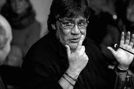#luis sepúlveda #luis sepulveda #writer #fairytale #the story of a seagull and the cat who taught her to fly #the story of a seagull and the cat #rip #covid #coronavirus #fairytales #chilean writer. Chile Spanien In Gedenken An Luis Sepulveda Chilenischer Schriftsteller Und Aktivist Npla