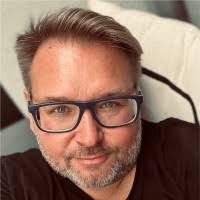 100+ Profile mit dem Suchbegriff „Lenart“