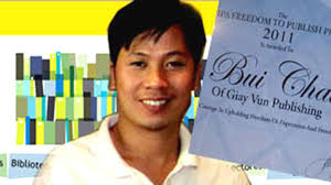 Nhà thơ Bùi Chát được tự do tạm sau khi bị bắt vào ngày 5/6