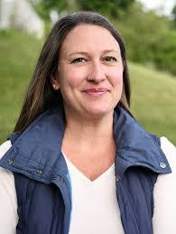 Yvette Smith's Instagram, Twitter & Facebook