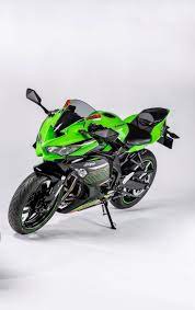 The Kawasaki Zx 25r Is Real 250 Cc Four Cylinder Glory Motorcycle Riders Road Racing Motorcycle