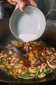 How To Use Cornstarch In Chinese Cooking Recipe Chinese Cooking Cooking Asian Cooking