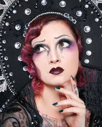 Sometimes you just gotta erase your eyebrows and make them real sad. I will  always love 20s make up