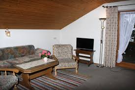 Das moderne wohnzimmer ist das zentrum des hauses und der ort für die ganze familie, um zu entspannen und zu kommunizieren. Homepage Des Haus Berghof Bad Kohlgrub