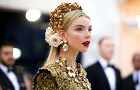 You look like a fish.'. The Witch S Anya Taylor Joy Struggled With Bullying
