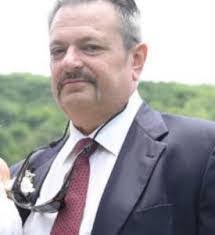 Bruce Deerson's Instagram, Twitter & Facebook