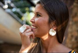 Pendientes De Cerámica Blanca Ondulada. AIRE. Pendiente De Porcelana,  Pendiente Elegante