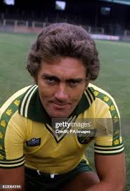 109 Ted Macdougall Stock Photos, High-Res Pictures, and Images