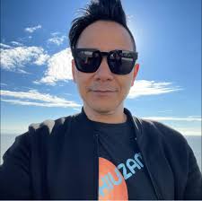 Here's my set from Celebrities Nightclub, Vancouver. Enjoy the rest of the  holidays!