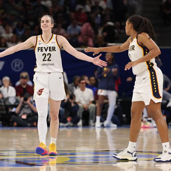 Caitlin Clark's career-high eight 3s help Fever stop Sky: Highlights, score