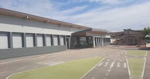 Panique à l'école : Un jardinier pris pour un tireur à Saint-Just-Chaleyssin ! - Imagen principal del artículo