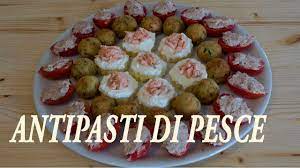 Tartare, polpette, finte tagliatelle di calamari o sfiziosi spiedini, avete solo l'imbarazzo della scelta. Antipasti Di Pesce Youtube
