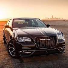 Parkin Pretty Chrysler Chrysler300 300style Cardesign Dailydriven Wheels Drive Instaauto Dailydriven Views Par Chrysler 300 Chrysler Chrysler 300s